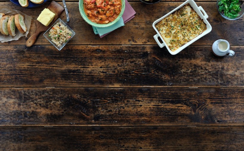 Еда на столе вид сверху