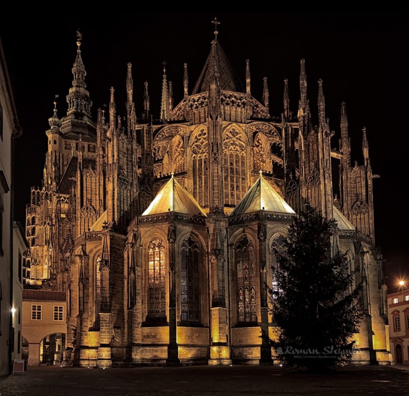 Готический собор в Праге