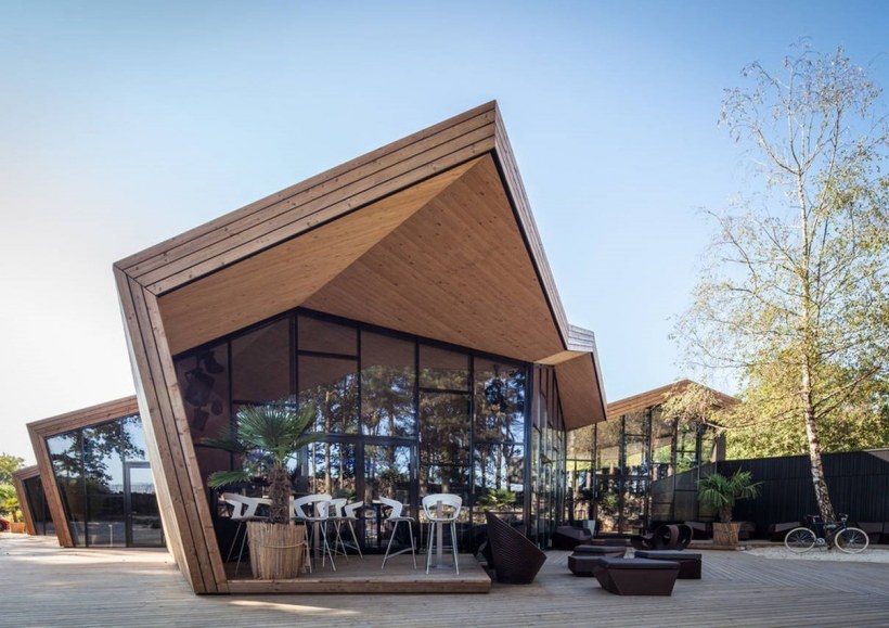 Необычные фасады кафе