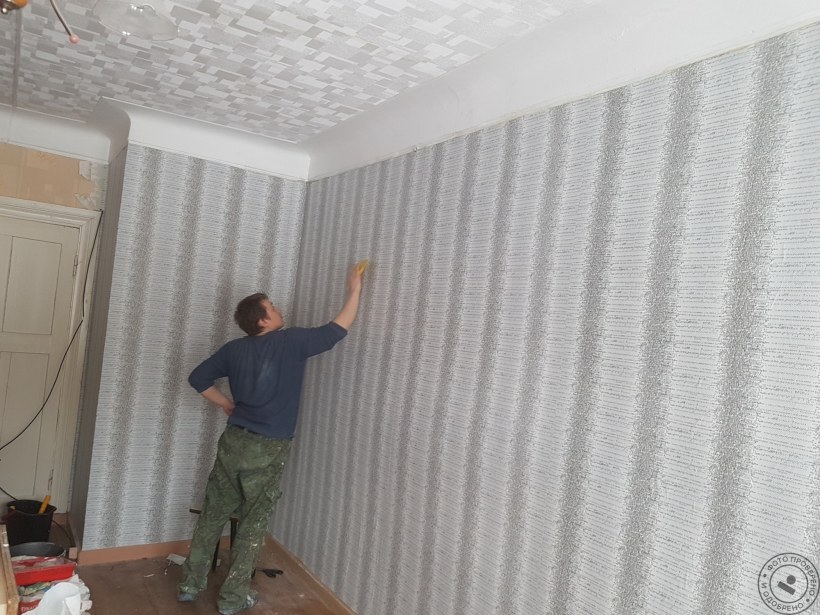 Ремонт потолков поклейка обоев