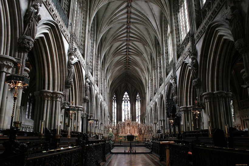 Стрельчатые арки Готика Англия