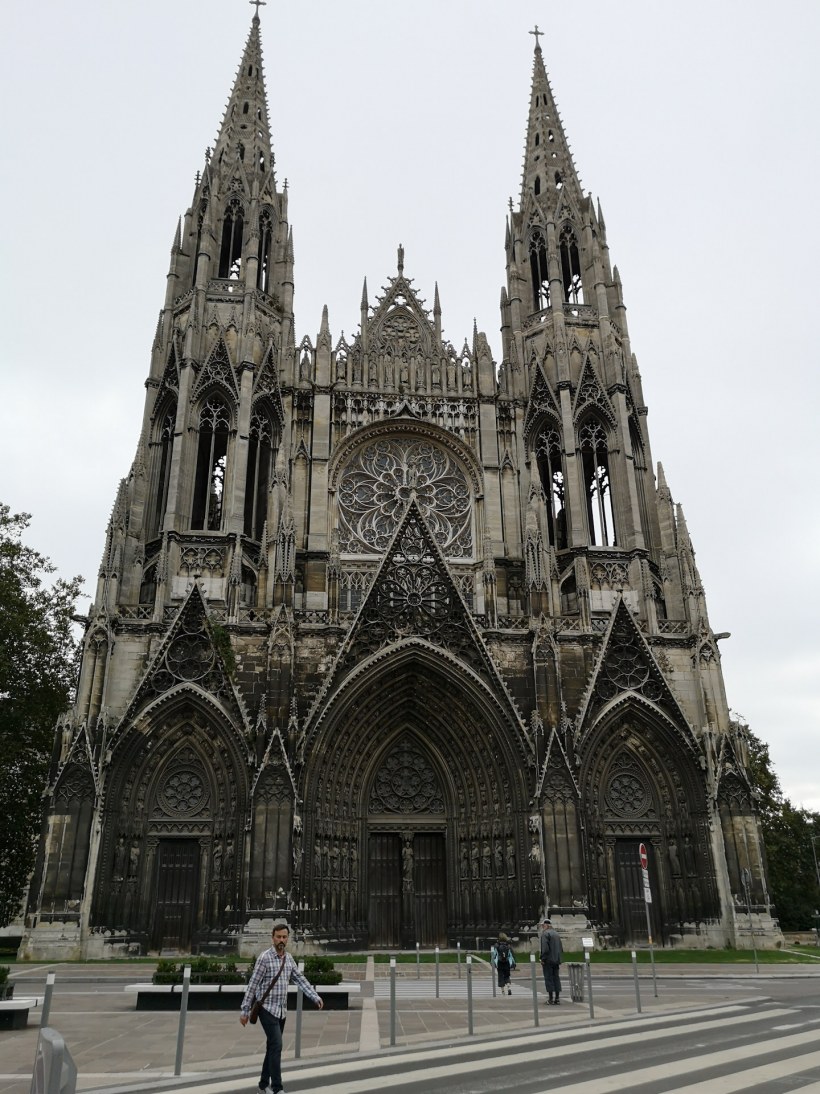 Лаосский собор Готика