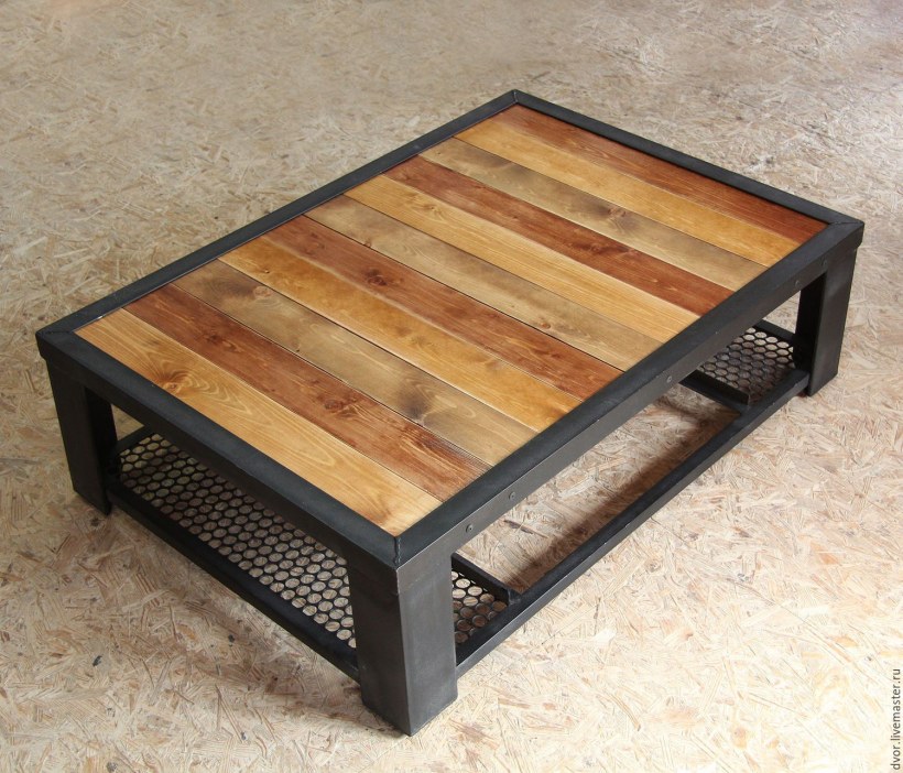 Металлический журнальный столик Индастриал