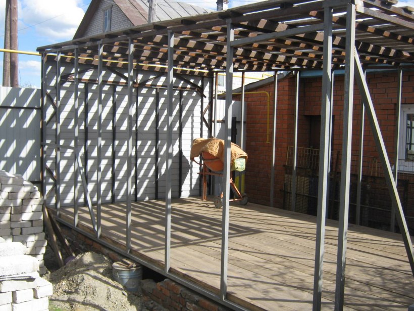 Каркас гаража из металлического профиля