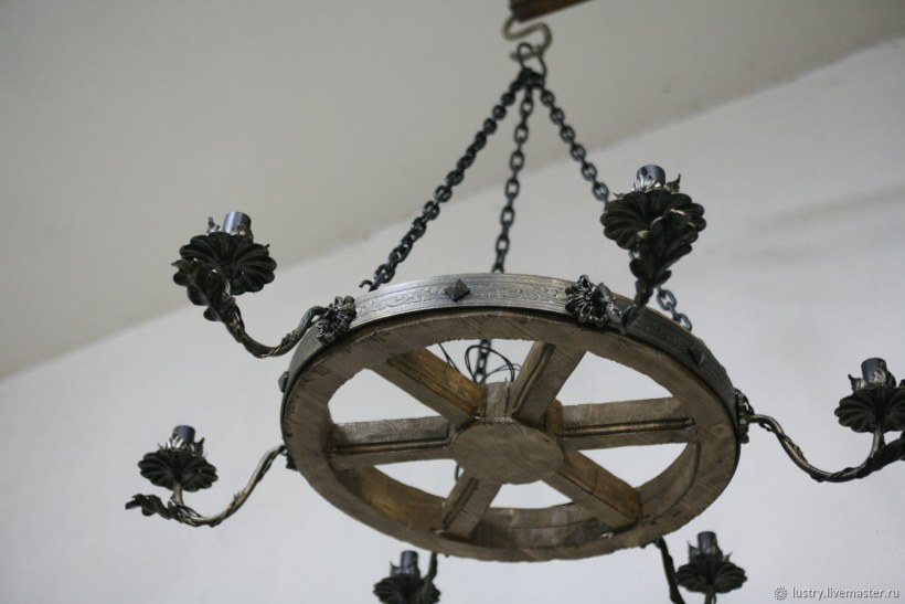 Люстра колесо телеги
