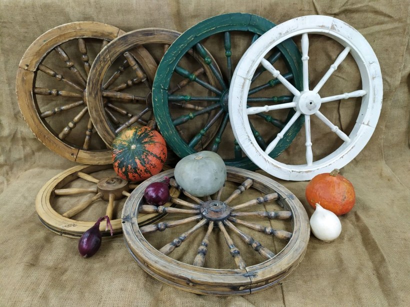 Люстра колесо 1,5м