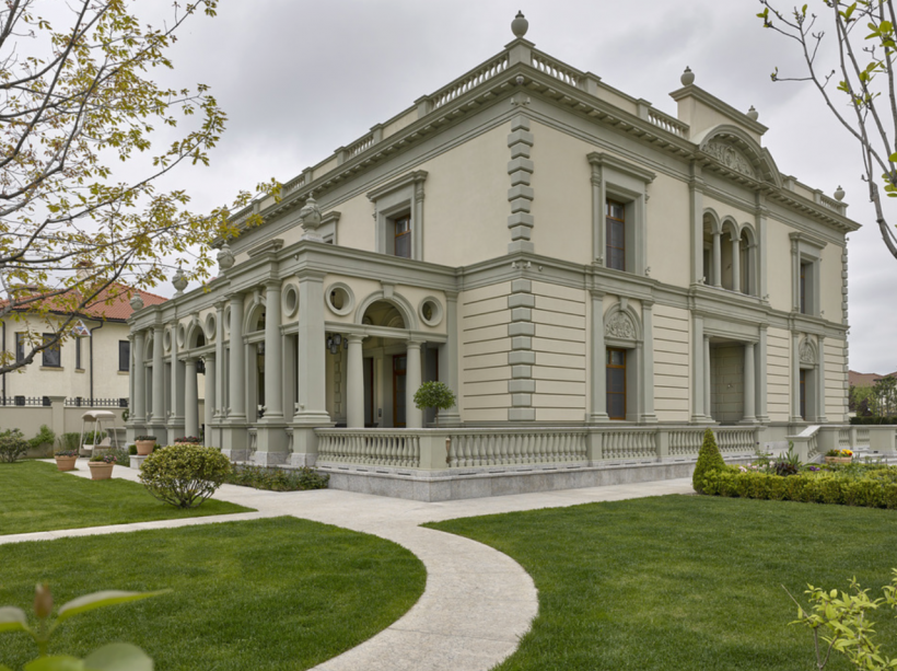 Colonial New England Style House