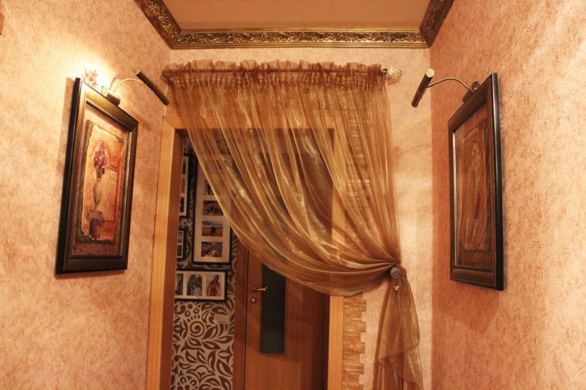 Шторы в коридор
