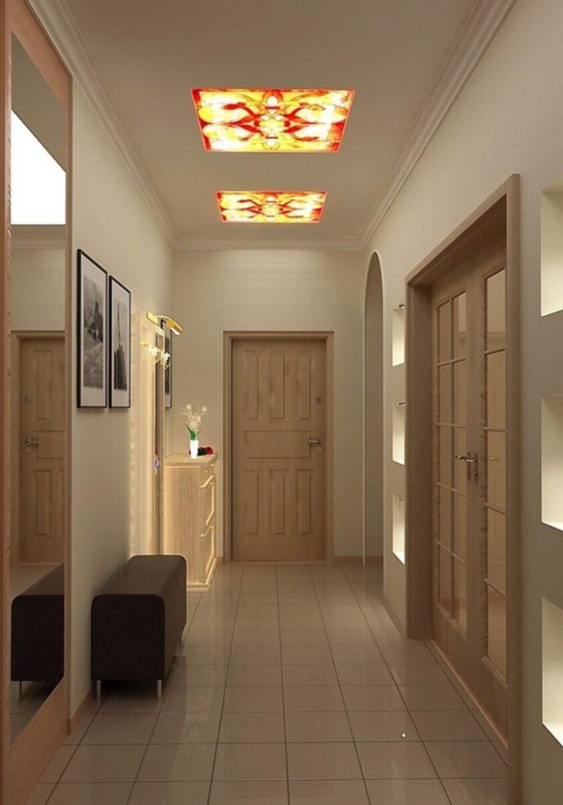 Потолок в прихожей с подсветкой