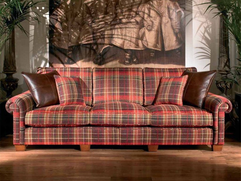 Диван в клеточку