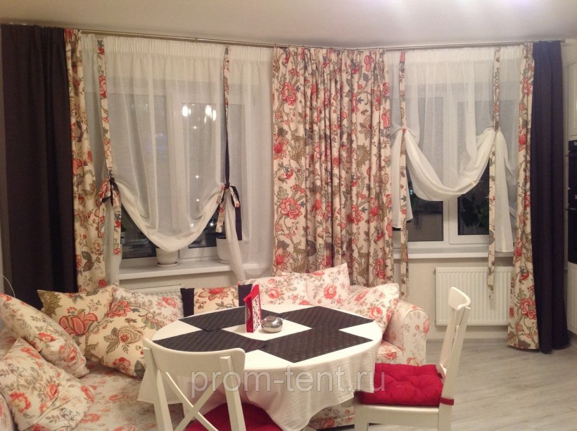 Жесткий ламбрекен на кухню