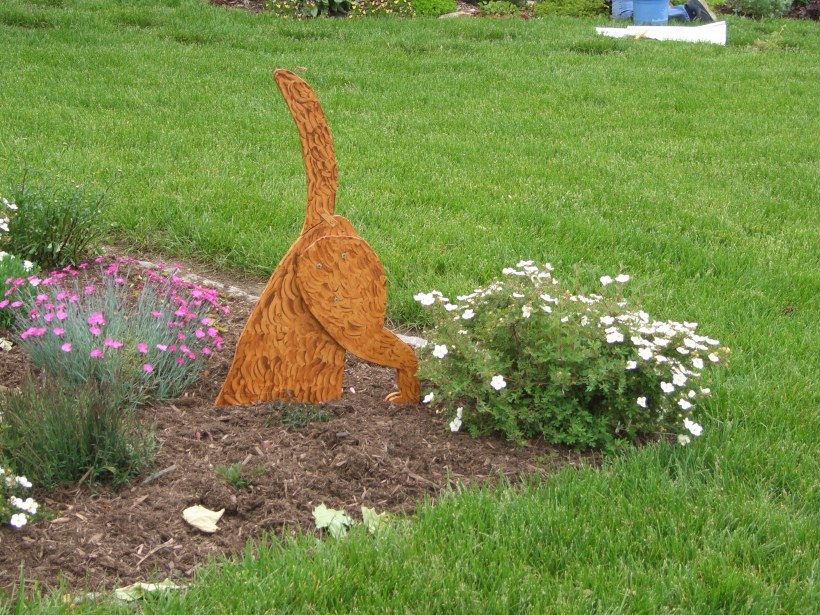 Фигуры из досок для сада