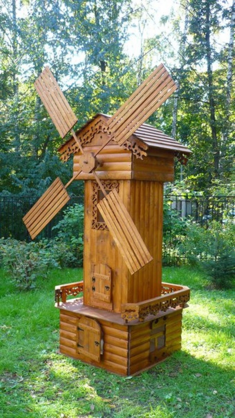 Деревянная мельница