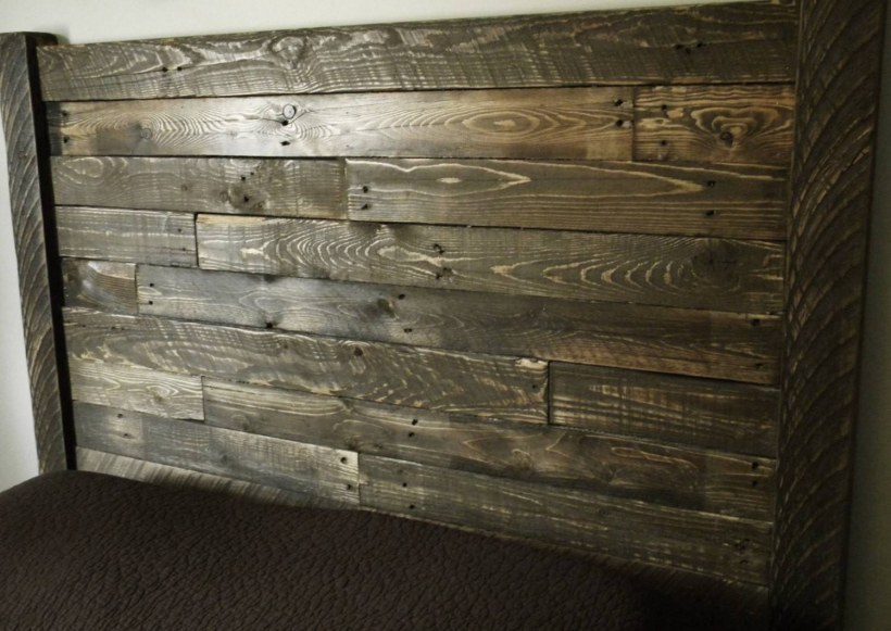 Брашированные доски в интерьере