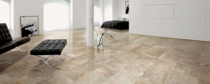 Пробковая стена на кухне