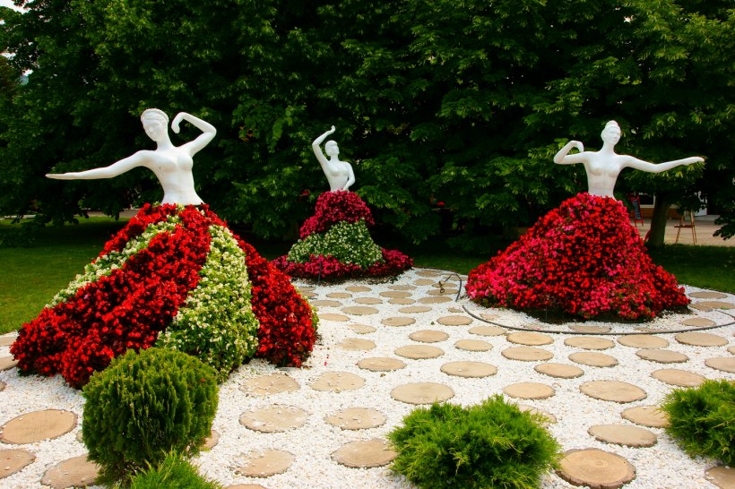 Тематические клумбы