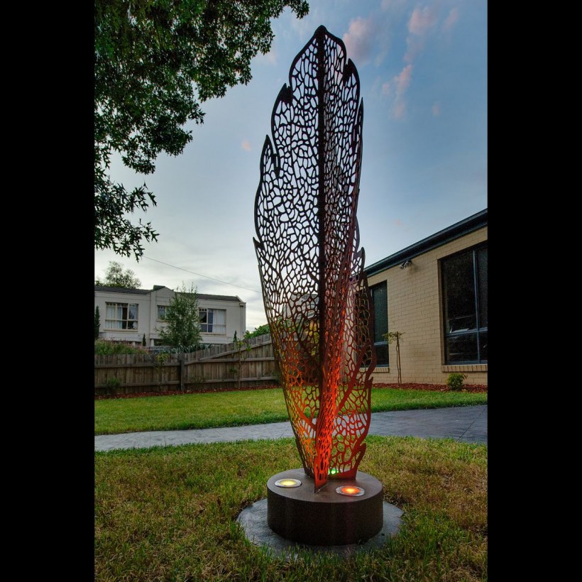 Уличные скульптуры из металла