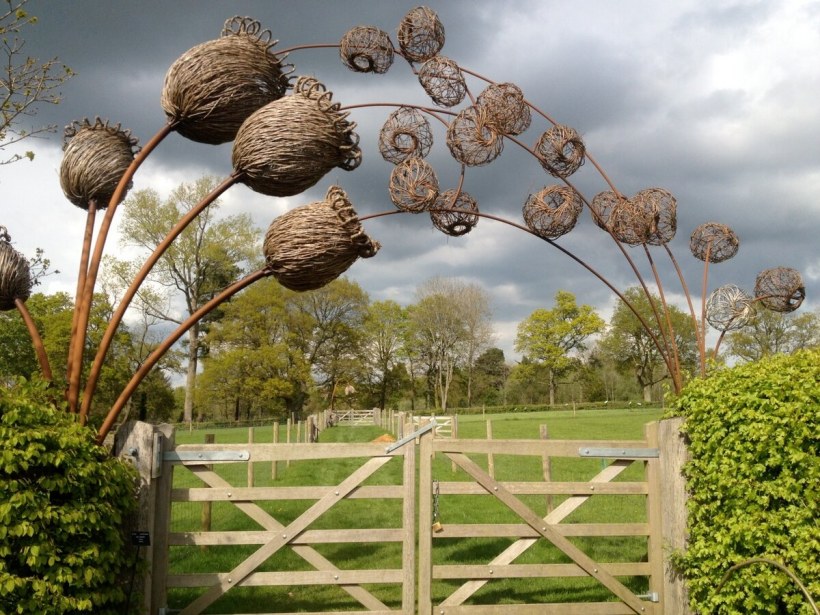 Деревянные арт объекты