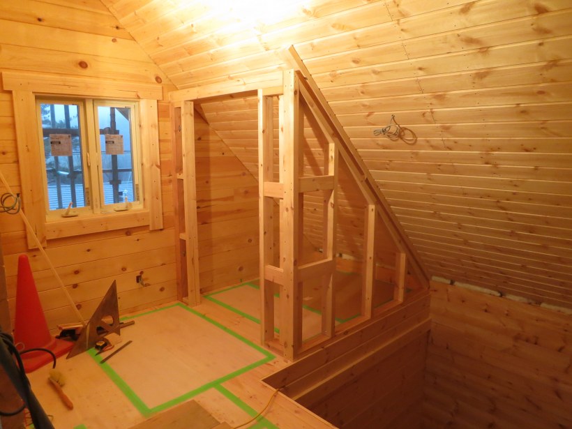 Перегородки на втором этаже мансарды