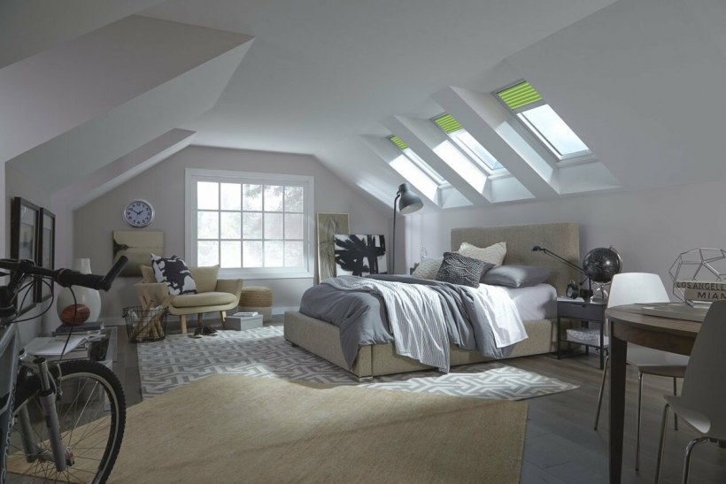 Мансарда с большими окнами