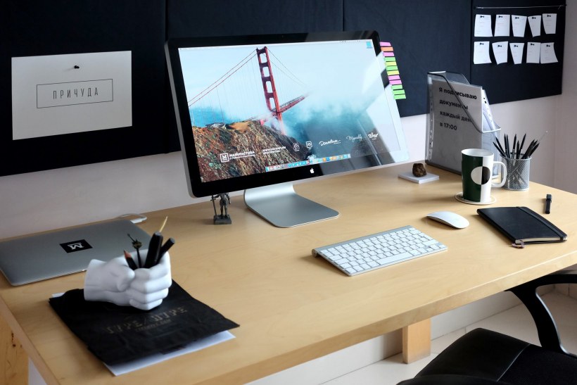 Рабочее место в офисе