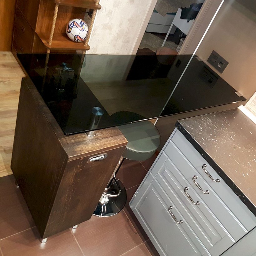 Стекло от стойки Schroers Triga TV