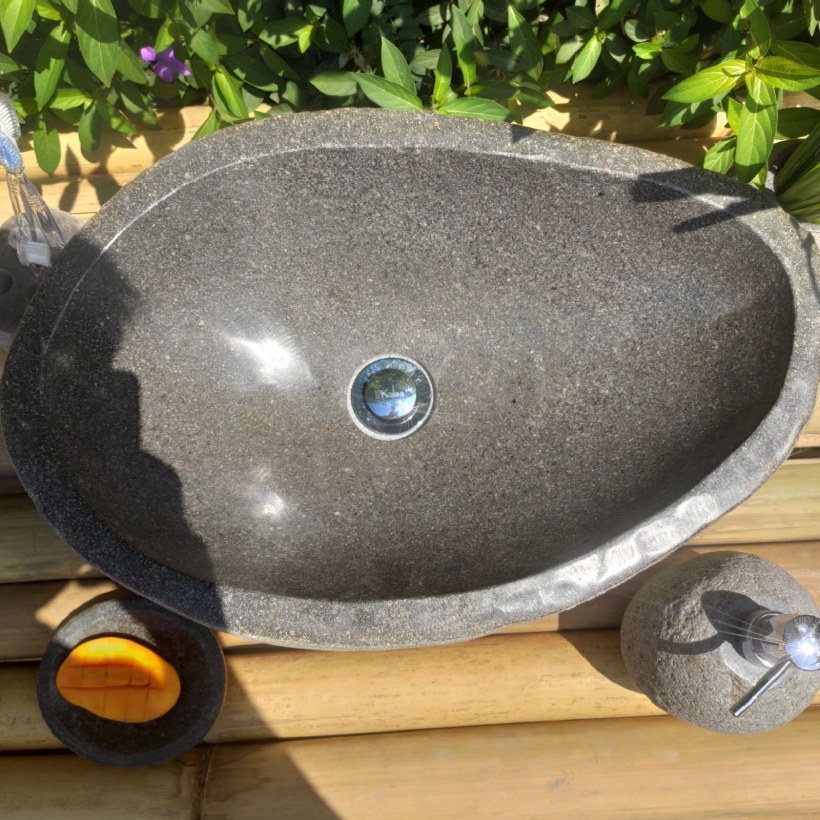 Раковина из речного камня rs0037