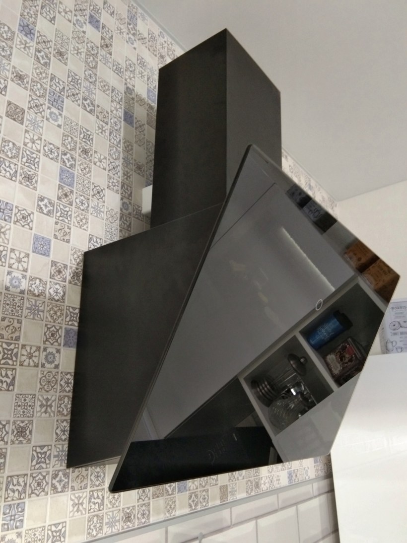 Вытяжка Lex Touch 600 Black