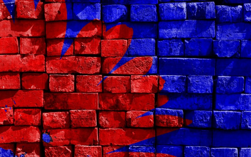 Граффити на кирпичной стене