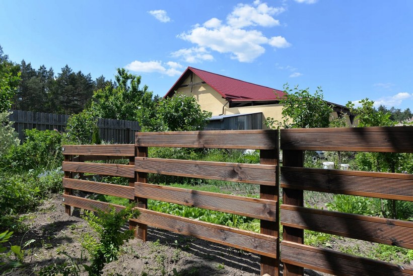 Горизонтальные штакетник ДПК