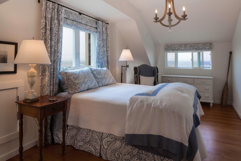 Шторы в стиле Кантри для спальни