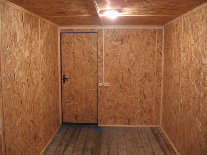 Бытовки с ОСБ плитами внутри