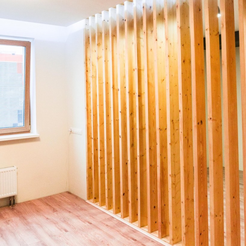 Межкомнатные перегородки из досок