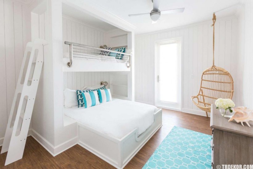 Кровать чердак с подвесным креслом