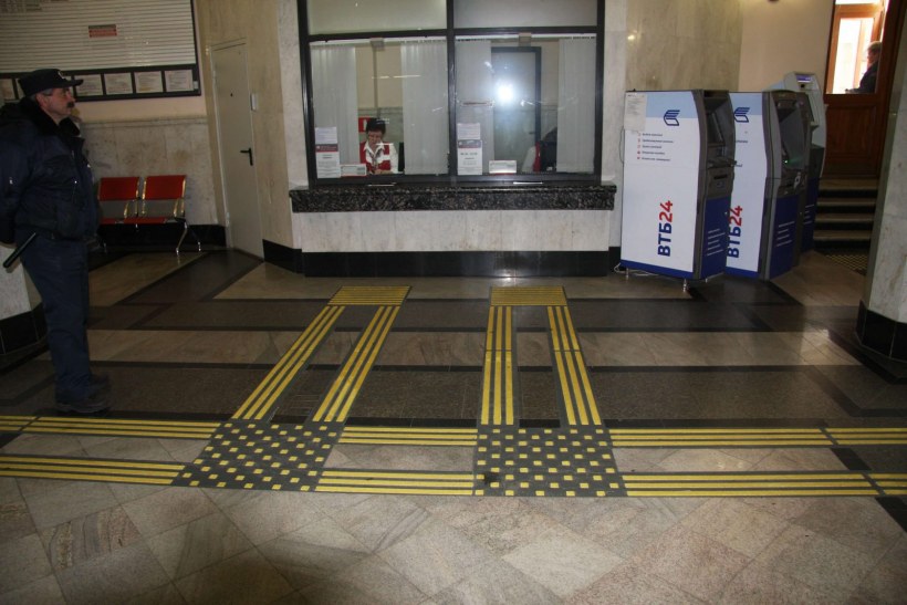 Тактильные индикаторы для МГН