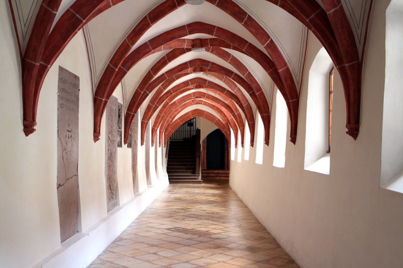 Церковь сен Филибер де Гранлье