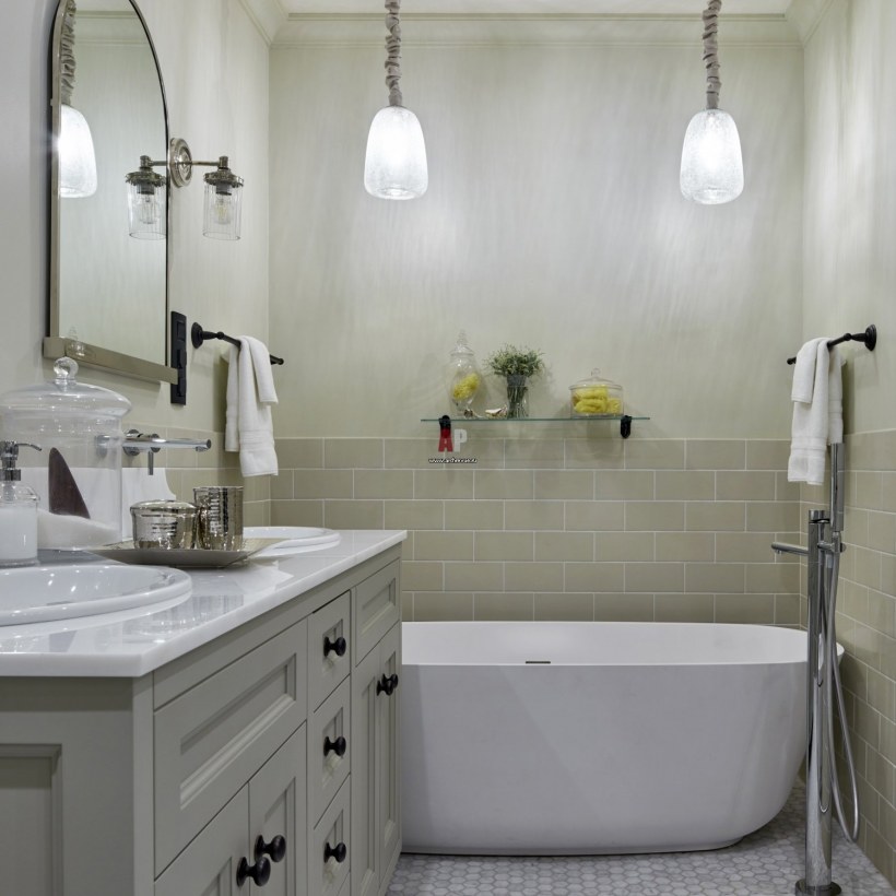 Освещение в маленькой ванной