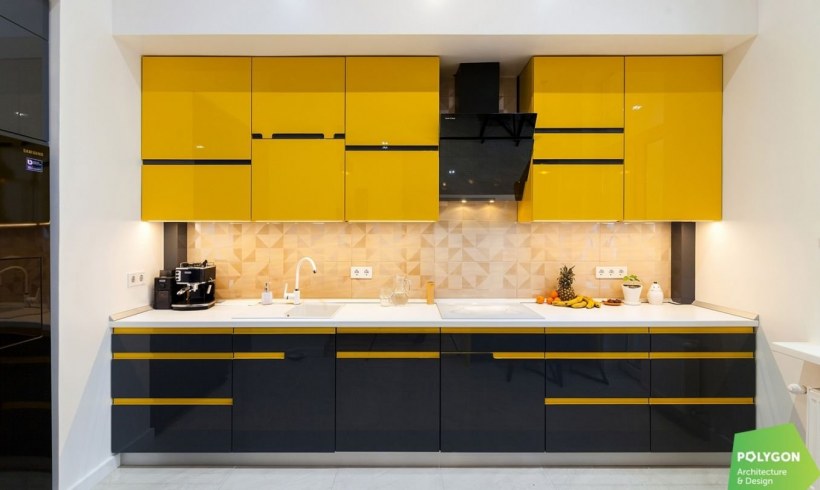 Кухня в желто черном цвете