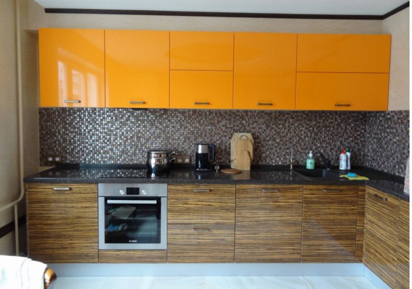 Кухня пластиковые фасады под дерево