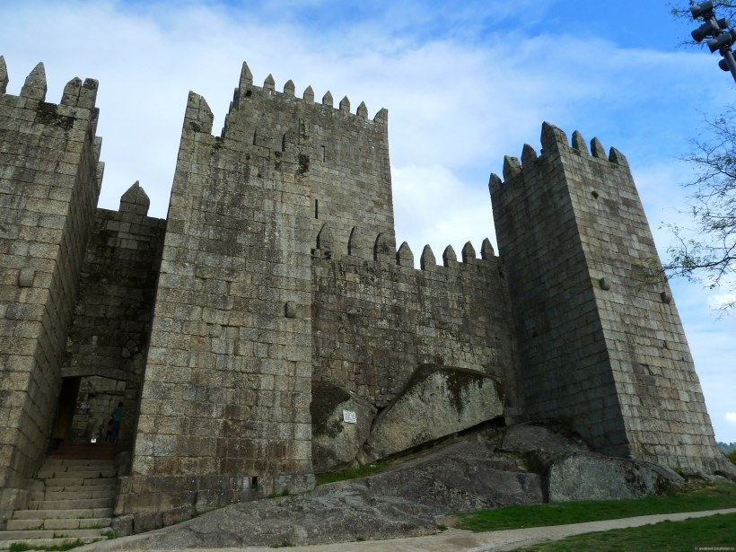 Романский стиль норманская крепость