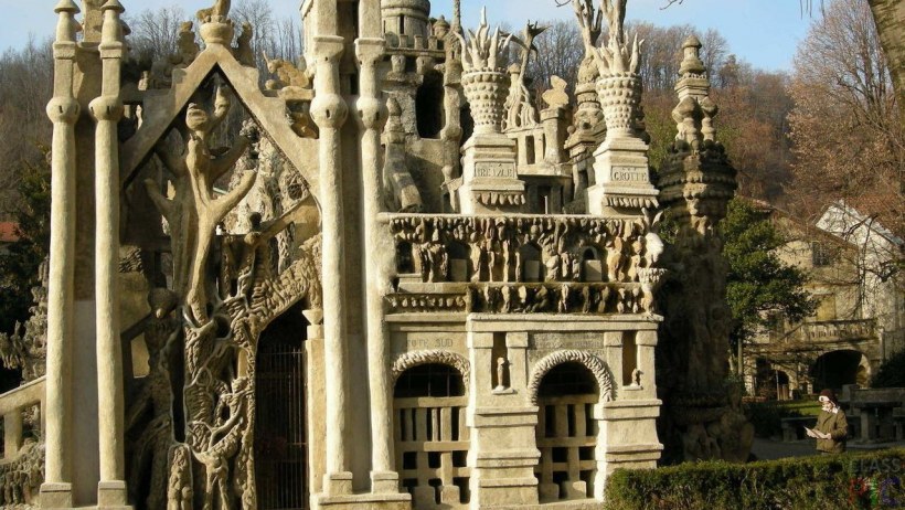 Дворец Шеваля в Японии