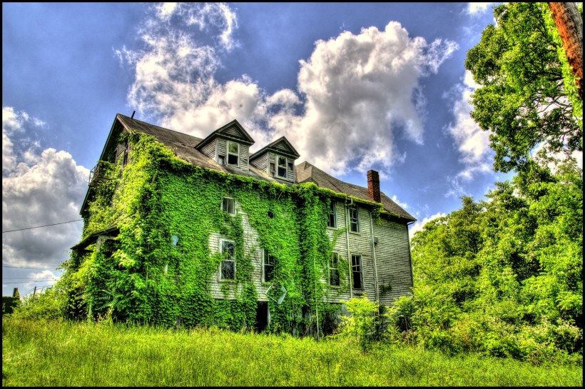 Самое старое здание