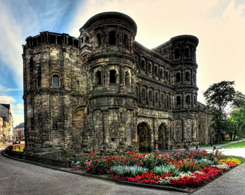 Ворота порта Нигра Трир