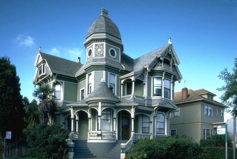 Красивые здания дома