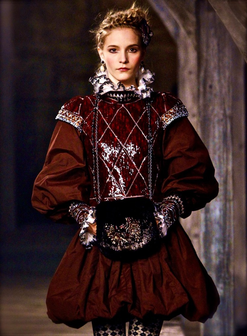 Chanel коллекция эпоха Возрождения