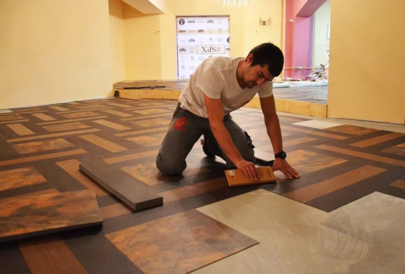 Демонтаж старого паркета