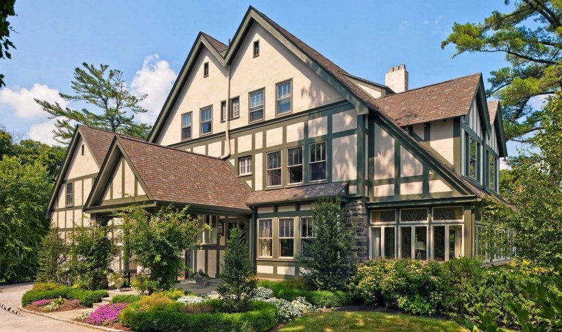 Стиль Тюдор (Tudor Revival Cottage)