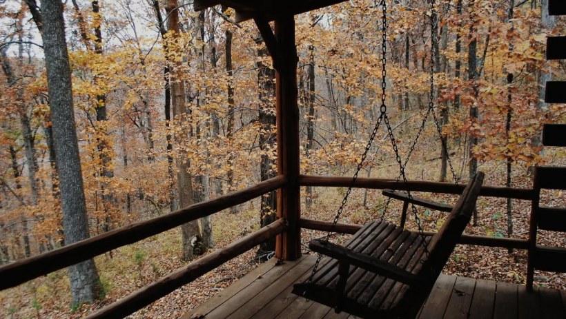 Уютная веранда осень