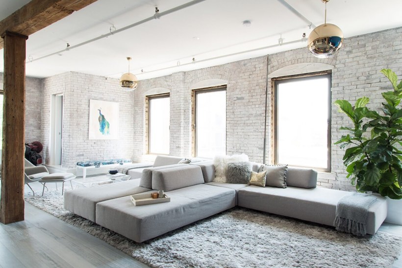Гостиная лофт светлый кирпич
