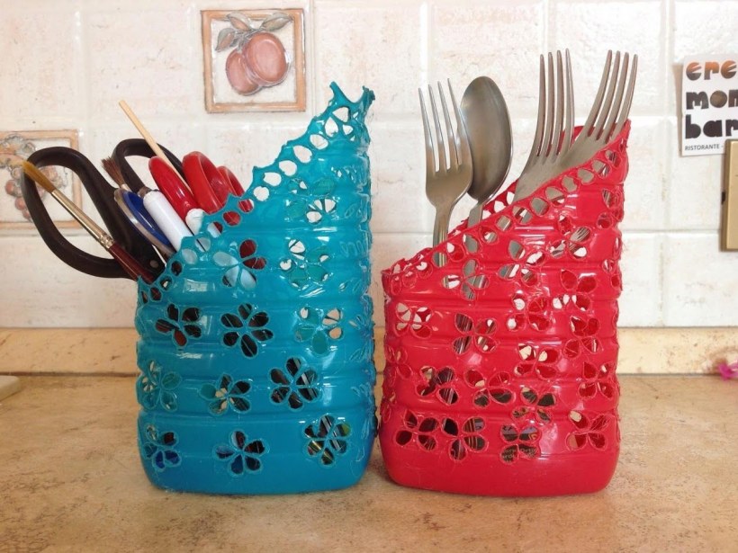 Полезные вещи из пластиковых канистр